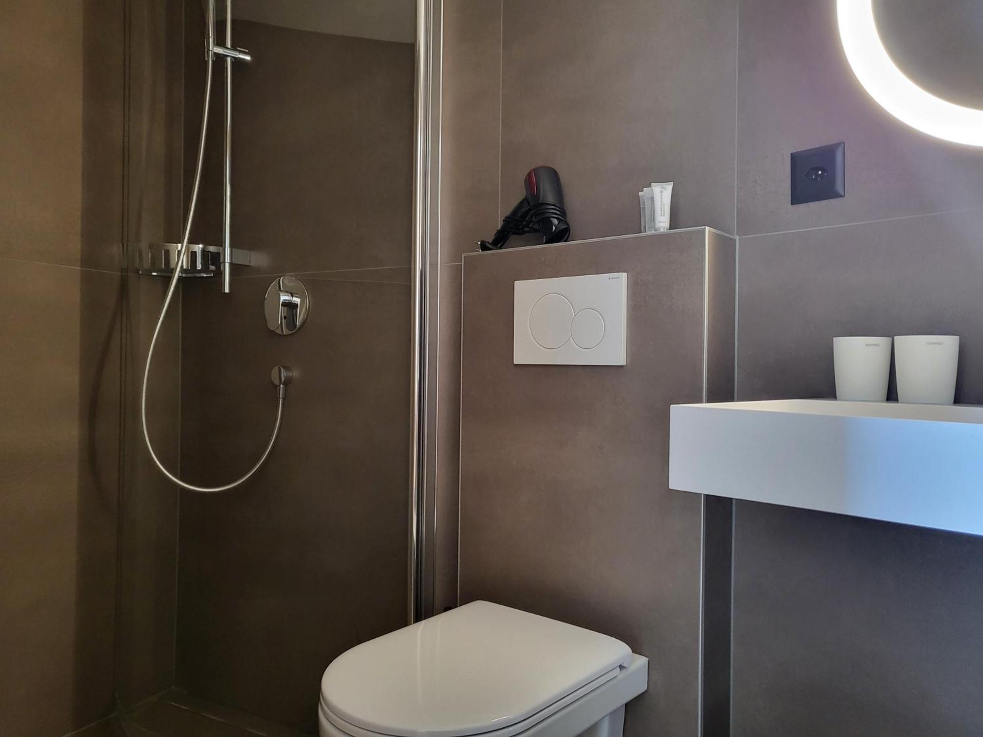 Kapitel 7 Boutique-Hotel Raron Exteriör bild